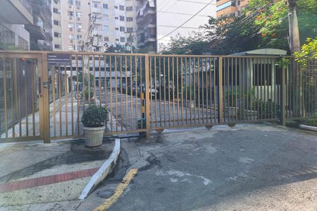 Apartamento à venda com 90m², 2 quartos e 1 vagaFachada