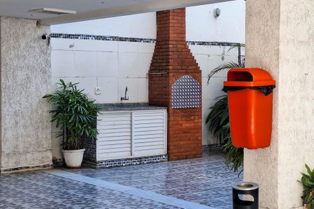 Apartamento à venda com 90m², 2 quartos e 1 vagaÁrea comum