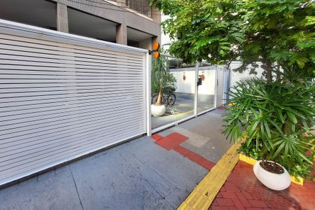 Apartamento à venda com 90m², 2 quartos e 1 vagaFachada