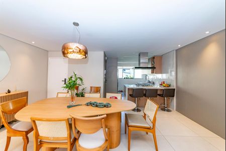 Apartamento à venda com 95m², 2 quartos e 2 vagas Apartamento à venda com 95m², 2 quartos e 2 vagasSala