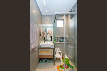 Apartamento à venda com 95m², 2 quartos e 2 vagas Apartamento à venda com 95m², 2 quartos e 2 vagasBanheiro da Suíte 2