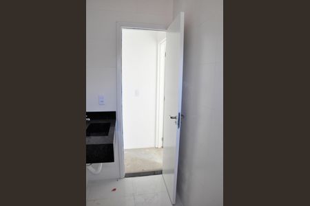 Apartamento à venda com 59m², 2 quartos e 1 vaga Apartamento à venda com 59m², 2 quartos e 1 vagaBanheiro Social