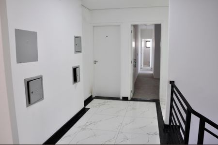 Apartamento à venda com 104m², 2 quartos e 1 vaga Apartamento à venda com 104m², 2 quartos e 1 vagaHall Entrada