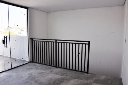 Apartamento à venda com 104m², 2 quartos e 1 vaga Apartamento à venda com 104m², 2 quartos e 1 vagaDetalhe - Cozinha e Área de Serviço