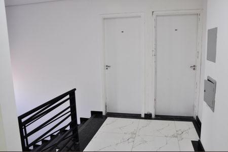 Apartamento à venda com 103m², 2 quartos e 1 vaga Apartamento à venda com 103m², 2 quartos e 1 vagaHall de entrada
