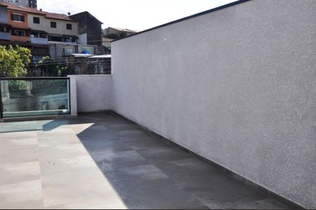 Apartamento à venda com 103m², 2 quartos e 1 vaga Apartamento à venda com 103m², 2 quartos e 1 vagaVaranda da Cozinha e Área de Serviço