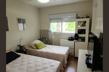 Apartamento à venda com 241m², 4 quartos e 4 vagas