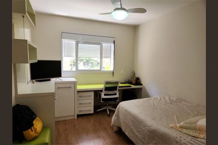 Apartamento à venda com 241m², 4 quartos e 4 vagas