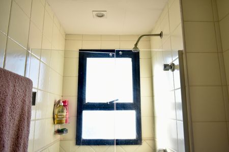 Apartamento à venda com 120m², 3 quartos e 2 vagas Apartamento à venda com 120m², 3 quartos e 2 vagasBanheiro da Suíte
