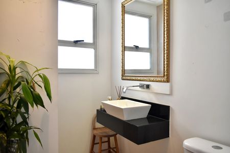 Apartamento à venda com 120m², 3 quartos e 2 vagas Apartamento à venda com 120m², 3 quartos e 2 vagasLavabo