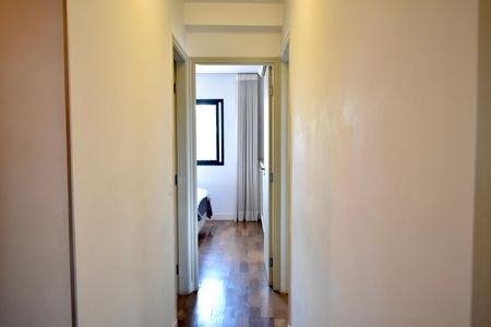 Apartamento à venda com 120m², 3 quartos e 2 vagas Apartamento à venda com 120m², 3 quartos e 2 vagasCorredor