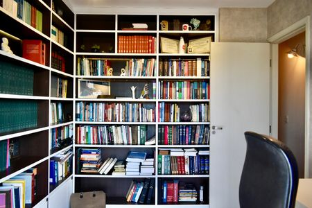 Apartamento à venda com 120m², 3 quartos e 2 vagas Apartamento à venda com 120m², 3 quartos e 2 vagasQuarto 1
