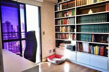 Apartamento à venda com 120m², 3 quartos e 2 vagas Apartamento à venda com 120m², 3 quartos e 2 vagasQuarto 1
