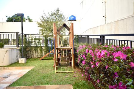 Apartamento à venda com 120m², 3 quartos e 2 vagas Apartamento à venda com 120m², 3 quartos e 2 vagasÁrea comum - Playground