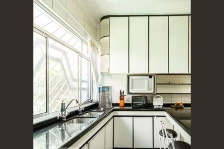 Casa à venda com 140m², 3 quartos e 2 vagas
