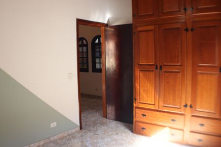 Casa para alugar com 325m², 4 quartos e 4 vagas Casa para alugar com 325m², 4 quartos e 4 vagasQuarto 1