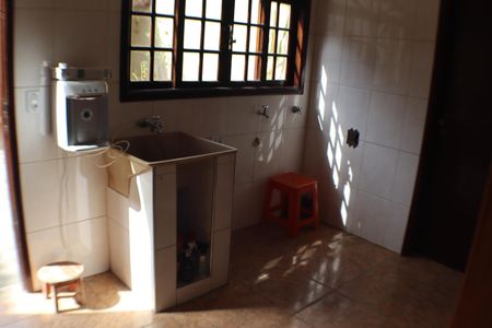 Casa para alugar com 325m², 4 quartos e 4 vagas Casa para alugar com 325m², 4 quartos e 4 vagasÁrea de Serviço
