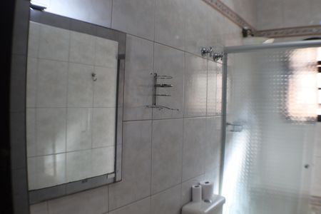 Casa para alugar com 325m², 4 quartos e 4 vagas Casa para alugar com 325m², 4 quartos e 4 vagasBanheiro Social