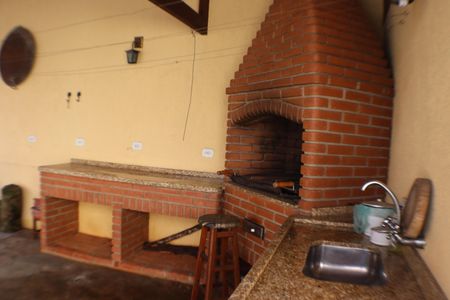 Casa para alugar com 325m², 4 quartos e 4 vagas Casa para alugar com 325m², 4 quartos e 4 vagasChurrasqueira
