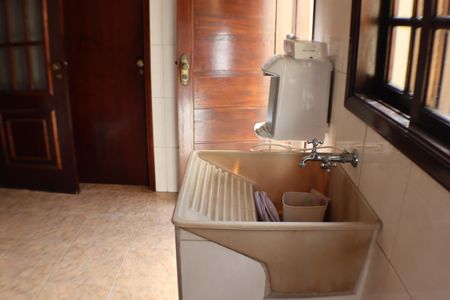 Casa para alugar com 325m², 4 quartos e 4 vagas Casa para alugar com 325m², 4 quartos e 4 vagasÁrea de Serviço