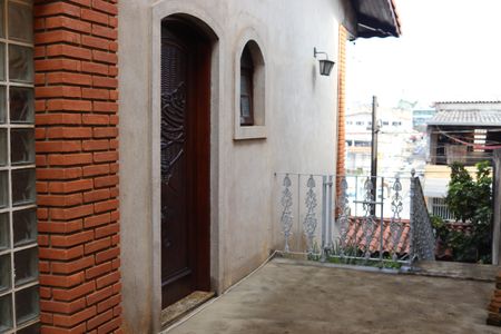 Casa para alugar com 325m², 4 quartos e 4 vagas Casa para alugar com 325m², 4 quartos e 4 vagasQuintal