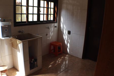 Casa para alugar com 325m², 4 quartos e 4 vagas Casa para alugar com 325m², 4 quartos e 4 vagasÁrea de Serviço