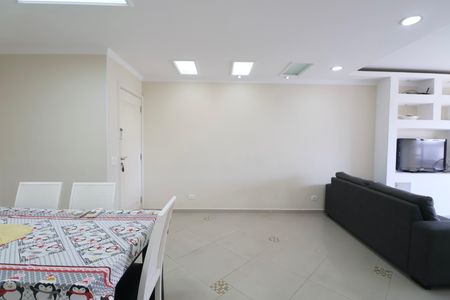 Apartamento para alugar com 126m², 4 quartos e 2 vagas Apartamento para alugar com 126m², 4 quartos e 2 vagasSala