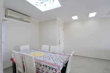 Apartamento para alugar com 126m², 4 quartos e 2 vagas Apartamento para alugar com 126m², 4 quartos e 2 vagasSala
