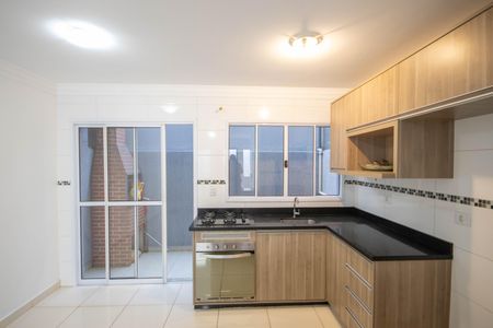 Casa à venda com 90m², 2 quartos e 1 vaga Casa à venda com 90m², 2 quartos e 1 vagaCozinha