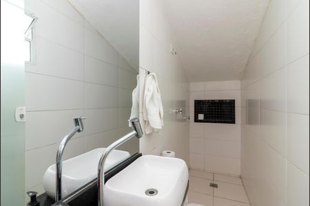 Casa à venda com 260m², 3 quartos e 5 vagasBanheiro de Serviço