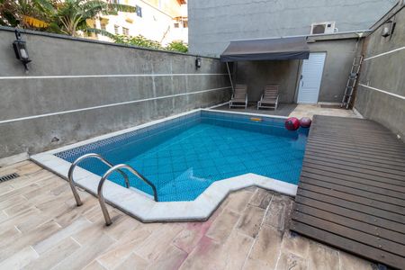 Casa à venda com 260m², 3 quartos e 5 vagasÁrea de Lazer - Piscina