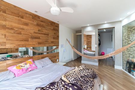 Casa à venda com 260m², 3 quartos e 5 vagasSuíte 1