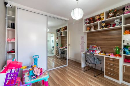 Casa à venda com 260m², 3 quartos e 5 vagasSuíte 2