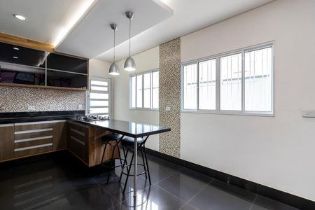 Casa à venda com 260m², 3 quartos e 5 vagasCozinha