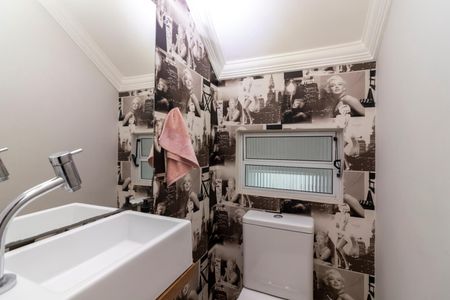 Casa à venda com 260m², 3 quartos e 5 vagasLavabo