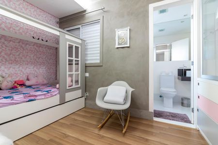 Casa à venda com 260m², 3 quartos e 5 vagasSuíte 3