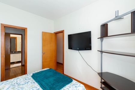 Apartamento à venda com 125m², 3 quartos e 2 vagas Apartamento à venda com 125m², 3 quartos e 2 vagasSuíte