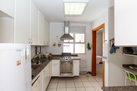 Apartamento à venda com 125m², 3 quartos e 2 vagas Apartamento à venda com 125m², 3 quartos e 2 vagasCozinha