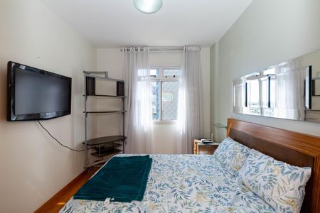 Apartamento à venda com 125m², 3 quartos e 2 vagas Apartamento à venda com 125m², 3 quartos e 2 vagasSuíte