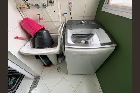 Apartamento à venda com 62m², 3 quartos e 2 vagas Apartamento à venda com 62m², 3 quartos e 2 vagasLavanderia