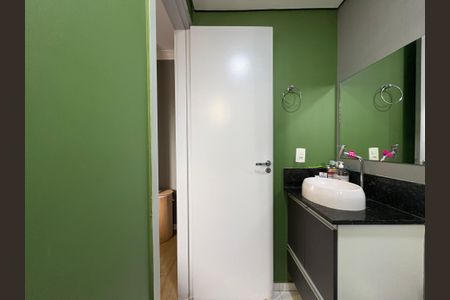 Apartamento à venda com 62m², 3 quartos e 2 vagas Apartamento à venda com 62m², 3 quartos e 2 vagasBanheiro da Suíte