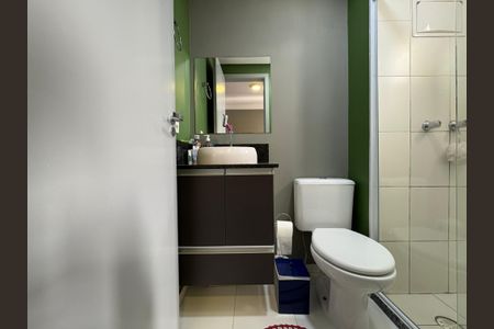 Apartamento à venda com 62m², 3 quartos e 2 vagas Apartamento à venda com 62m², 3 quartos e 2 vagasBanheiro da Suíte