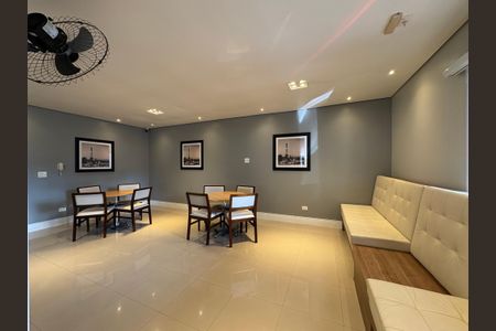 Apartamento à venda com 62m², 3 quartos e 2 vagas Apartamento à venda com 62m², 3 quartos e 2 vagasÁrea comum - Salão de festas