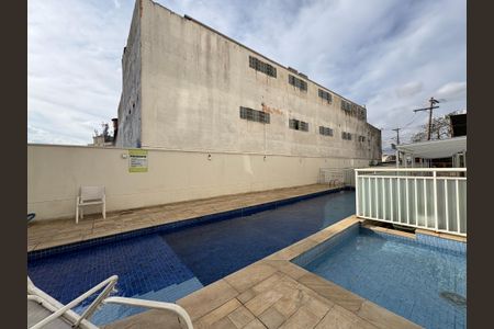 Apartamento à venda com 62m², 3 quartos e 2 vagas Apartamento à venda com 62m², 3 quartos e 2 vagasÁrea comum - Piscina