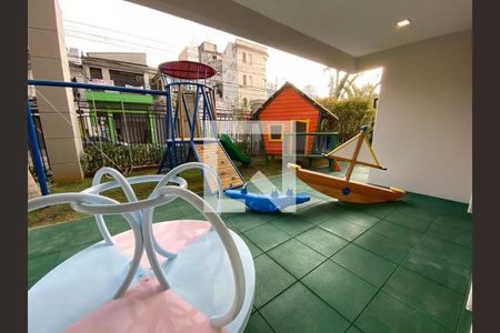 Apartamento à venda com 94m², 3 quartos e 2 vagas Apartamento à venda com 94m², 3 quartos e 2 vagasÁrea comum - Playground
