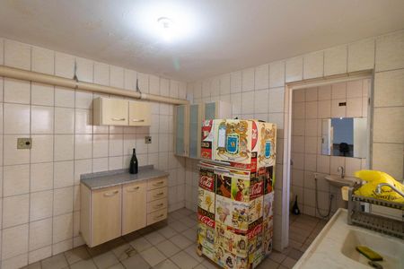 Casa à venda com 186m², 4 quartos e 3 vagasCozinha da casa 02