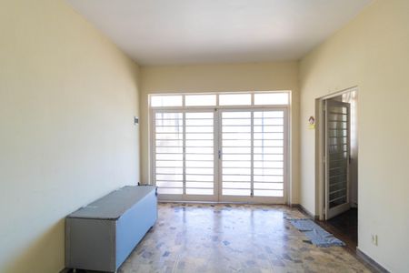 Casa à venda com 186m², 4 quartos e 3 vagasGaragem