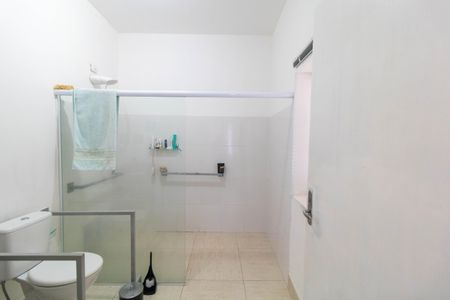 Casa à venda com 186m², 4 quartos e 3 vagasBanheiro 