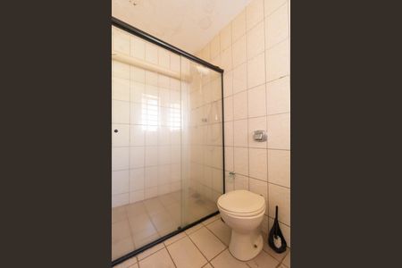 Casa à venda com 186m², 4 quartos e 3 vagasBanheiro da casa 02