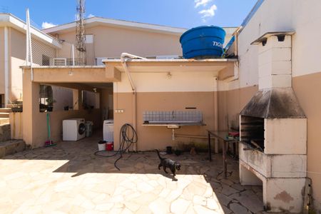 Casa à venda com 186m², 4 quartos e 3 vagasChurrasqueira